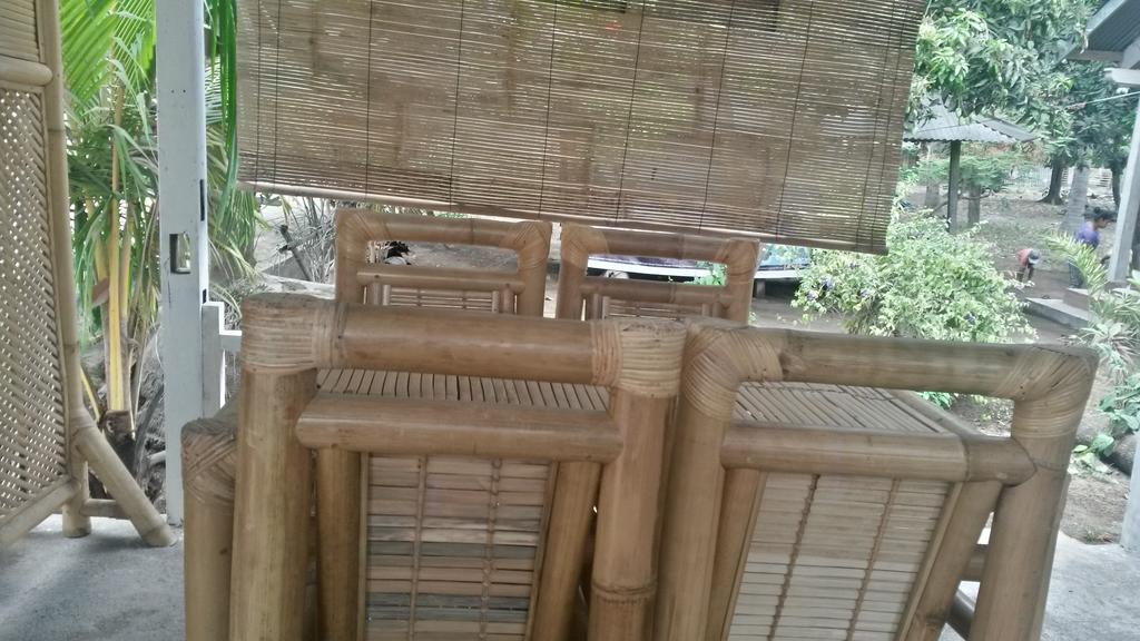 Hello Lumbung Homestay Гили Еър Екстериор снимка