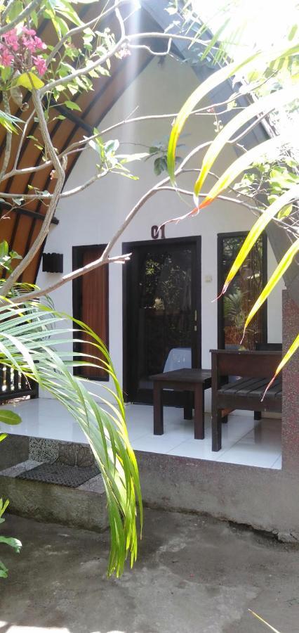 Hello Lumbung Homestay Гили Еър Екстериор снимка